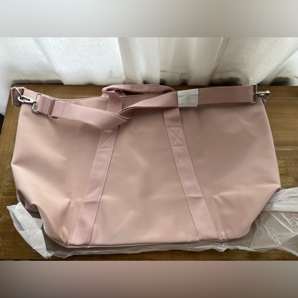 Victoria's Secret Pink Duffel Bag New - Picture 5 of 9